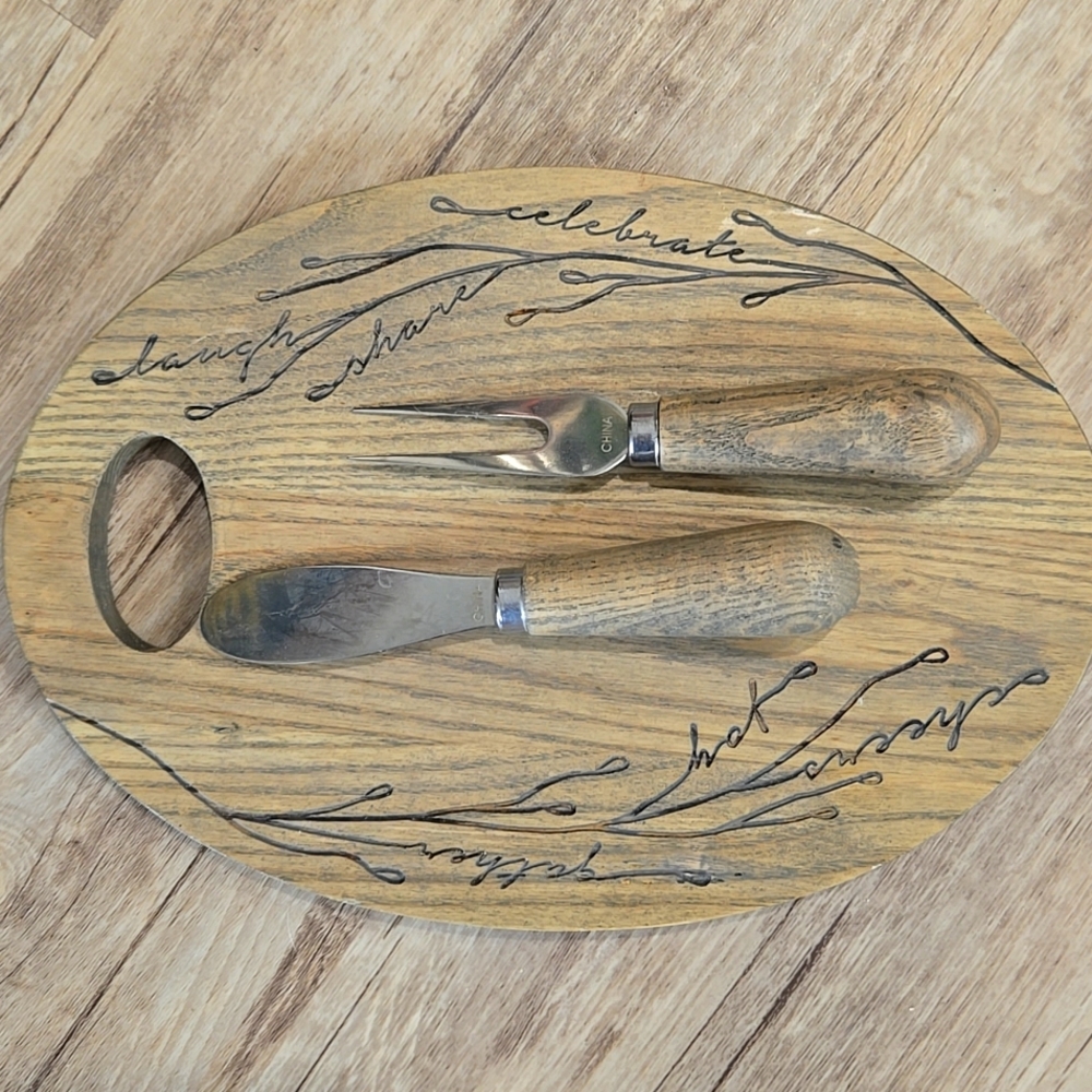Pampered Chef Ash Wood Charcuterie Serving Board w/Accessories